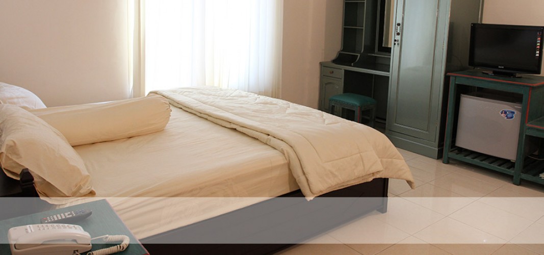 Savitri Country Hotel